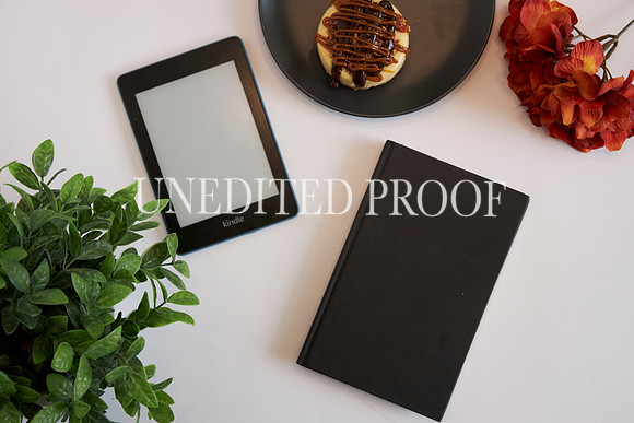 SeptFlatLay02-10-23KCP_9887