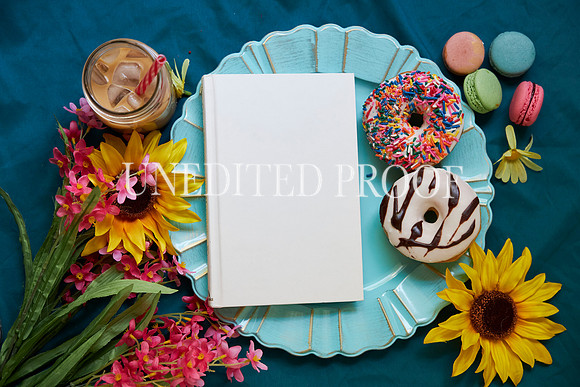 SeptFlatLay03-10-23KCP_0007
