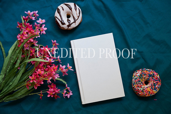 SeptFlatLay03-10-23KCP_9995